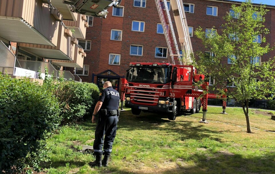 Mange bygningsbranner i Oslo i sommer har startet i blomsterkasser. Her fra en brann på Disen i forrige uke.