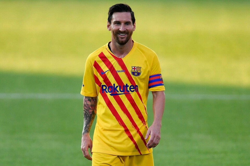 Lionel Messi var tilbake i aksjon for Barcelona i en treningskamp for noen dager siden, etter at han i sommer ønsket seg vekk. Det er neppe av økonomiske årsaker, da Messi er den spilleren i verden som tjener mest med sine 1,2 milliarder kroner i året.