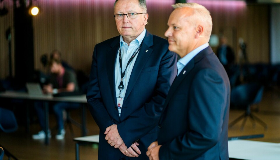 Olje- og gassektoren flyr høyt, her representert ved Eldar Sætre (t. v.) og Anders Opedal, henholdsvis av- og påtroppende toppsjef i Equinor, fotografert i selskapets kontorer på Fornebu, et stedsnavn synonymt med Norges hovedflyplass fram til 1998.