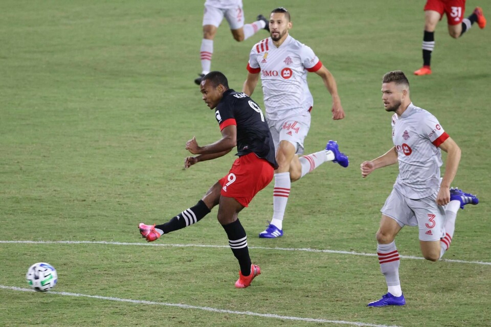 Ola Kamara scorer her kampens første mål, men Toronto kom seg tilbake i kampen og klarte uavgjort.