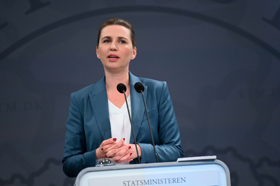 Mette Frederiksens regjering innfører nye tiltak mot koronaviruset i København, etter betydelig økt smitte i regionen den siste tida.