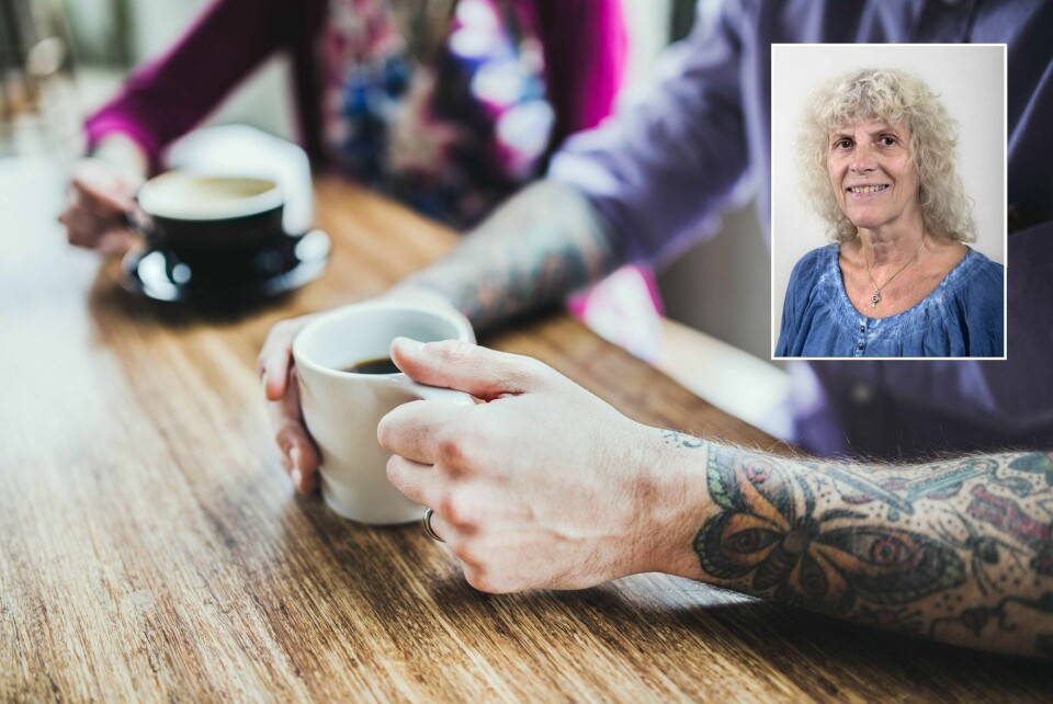 En spesiell elev var han. En gutt med maur i rompa og spennende tanker i hodet. Og nå, godt voksen, varmt til stede med spørsmål om vi skal dele en halvtime over en kaffekopp.