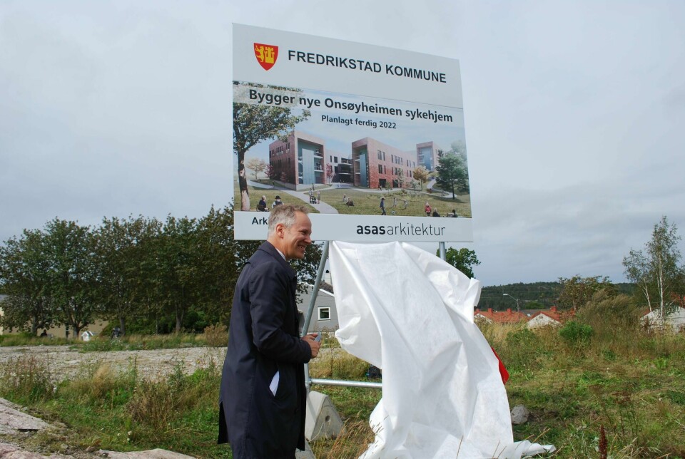 Det haster nå, for Østsiden sykehjem er fullt. Det haster nå, for sykehjemmet på Torp, Emil Mørch, ble også nedlagt. Det haster nå, for eldrebølgen er på vei.