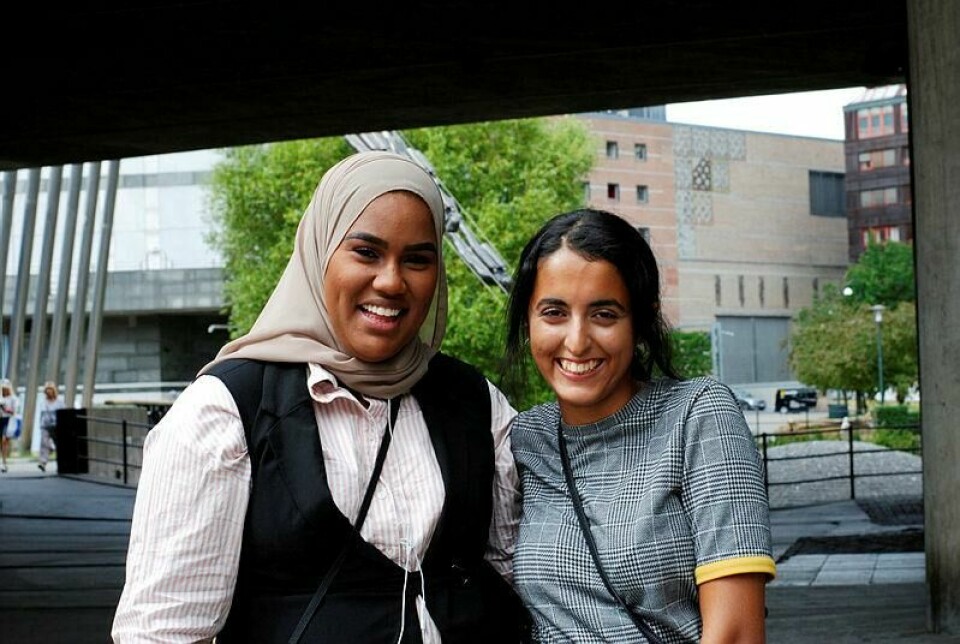 Kamaria Hussein og Fatima Al-Hemdany. Kamaria Hussein og Fatima Al-Hemdany.