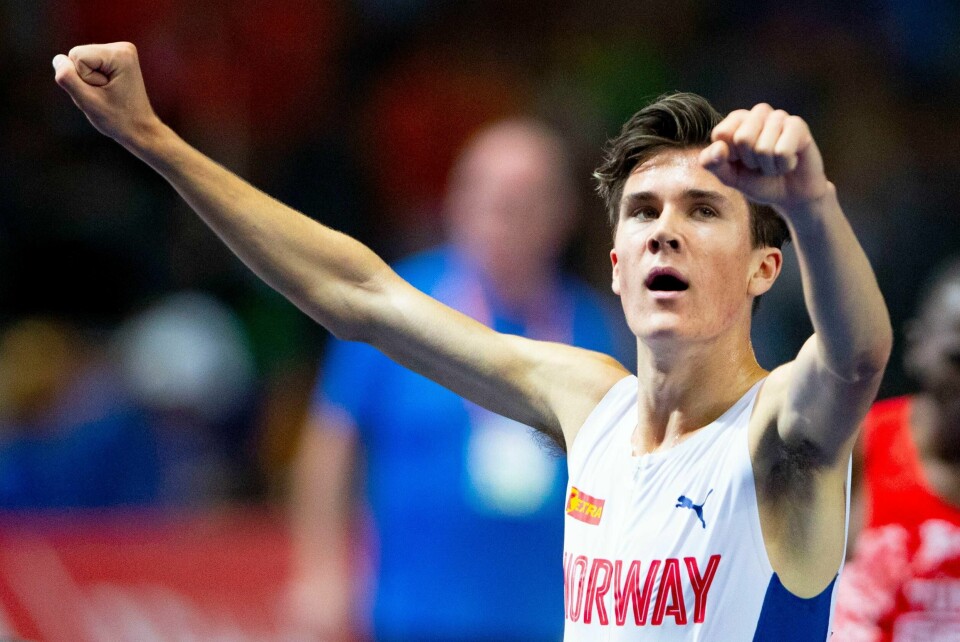 Jakob Ingebrigsten hylles etter dobbeltgull i EM. Samtidig stiller sportsleder Espen Iversen spørsmål om hvor den fantastiske reisen skal gå videre i fortsettelsen. FOTO: FREDRIK HAGEN, NTB scanpix