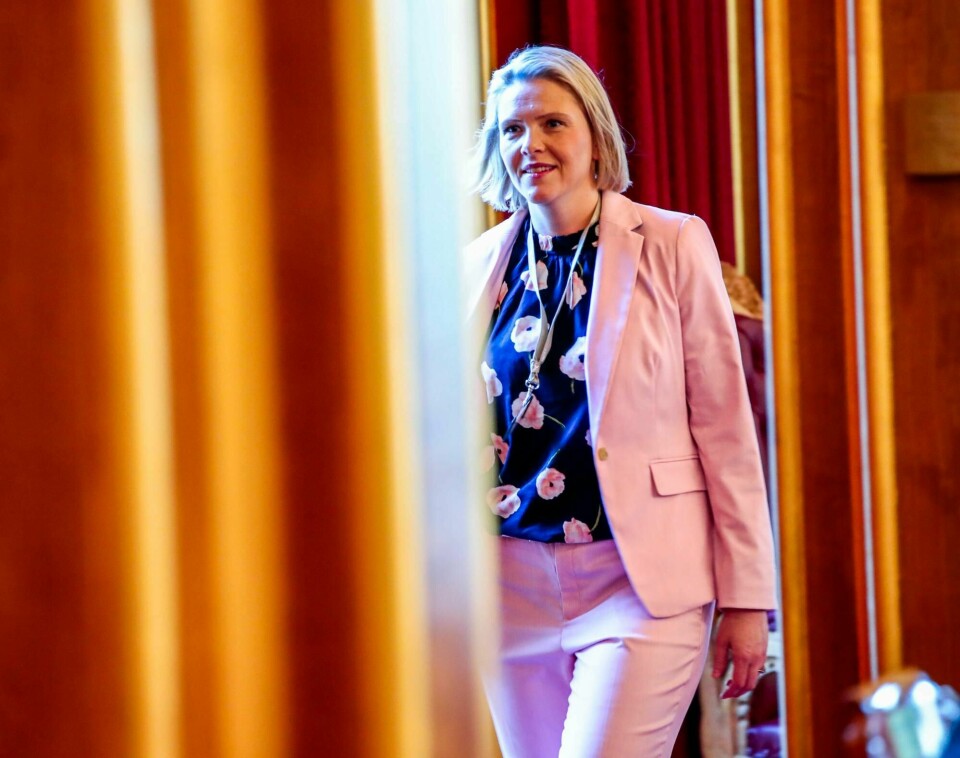 Partileder Siv Jensen kommenterer mandag Per Sandbergs avgang som fiskeriminister og nestleder i Frp.