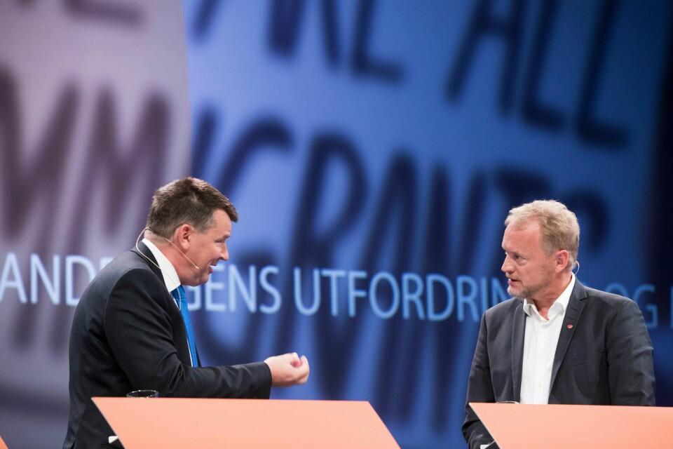 Justisminister Tor Mikkel Wara (Frp) og byrådsleder Raymond Johansen (Ap) i samtale om innvandring under Arendalsuka onsdag denne uken.