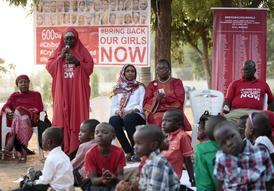 I april er det to år siden jentene fra skolen i Chibok ble bortført av Boko Haram. Men kampanjegruppen for å frigi dem har ikke gitt opp. Her fra et møte i Abuja 1. januar. FOTO: AFOLABI SOTUNDE/NTB SCANPIX I april er det to år siden jentene fra skolen i Chibok ble bortført av Boko Haram. Men kampanjegruppen for å frigi dem har ikke gitt opp. Her fra et møte i Abuja 1. januar. FOTO: AFOLABI SOTUNDE/NTB SCANPIX