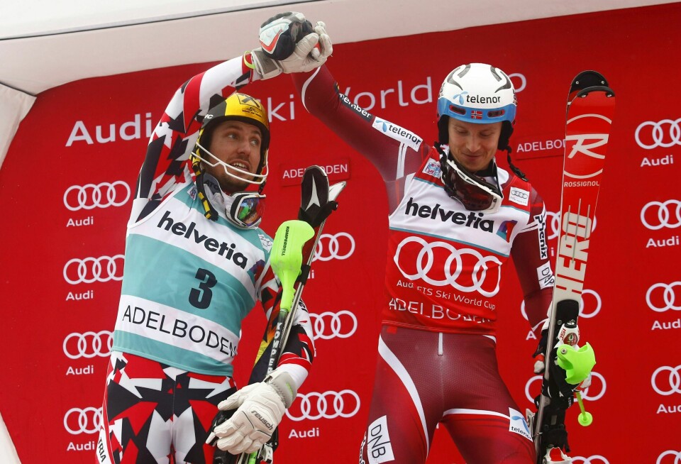 Verdens to beste slalåmkjørere på pallen i går, Marcel Hirscher og vinneren Henrik Kristoffersen. FOTO: NTB SCANPIX