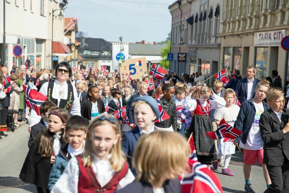 17. mai er den dagen hvor det har blitt registrert mest folkeliv i alle de tre største byene i Østfold. Her fra årets feiring i Moss.