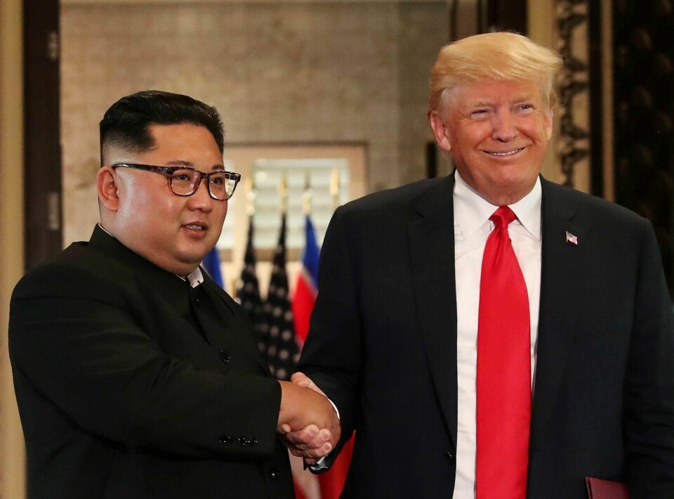 Nord-Koreas diktator Kim Jong-un og USAs president Donald Trump fant tonen under forrige møte. Nå vurderer de å treffes igjen.