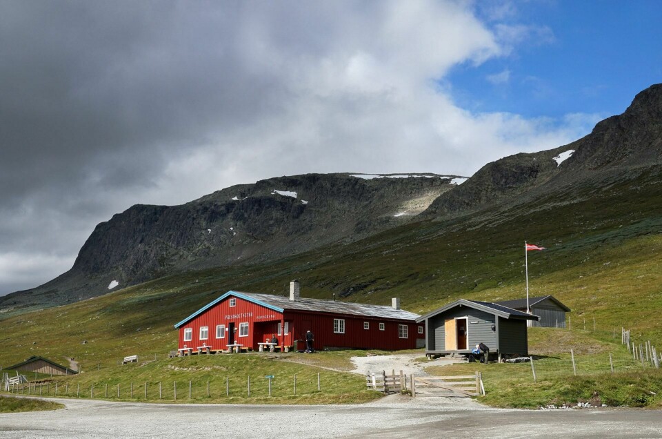 Gå Prestholtstien opp på Hallingskarvet i høstskrud, og nyt en velfortjent porsjon rømmegrøt eller en kald øl på Prestholtseter etterpå. FOTO: CHRISTINE BAGLO Gå Prestholtstien opp på Hallingskarvet i høstskrud, og nyt en velfortjent porsjon rømmegrøt eller en kald øl på Prestholtseter etterpå. FOTO: CHRISTINE BAGLO