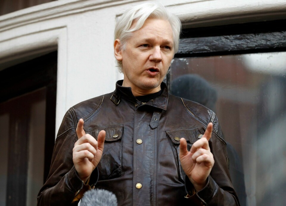 Julian Assange settes fri etter at han denne uken vil erklære seg skyldig på ett tiltalepunkt, ifølge rettsdokumenter. Bildet er fra 2017. Bildet er av Julian Assange i 2017.