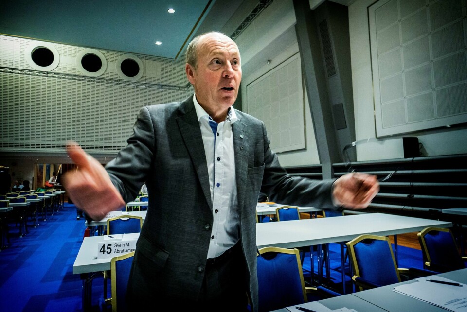 Det er fylkeskommunen som har ansvaret for kollektivtransporten til og fra det kommende sykehuset på Våland. Leder for samferdselsutvalget, Arne Bergsvåg (Sp), sier det ikke er rom for dyre kollektivløsninger. Foto: Roy Storvik