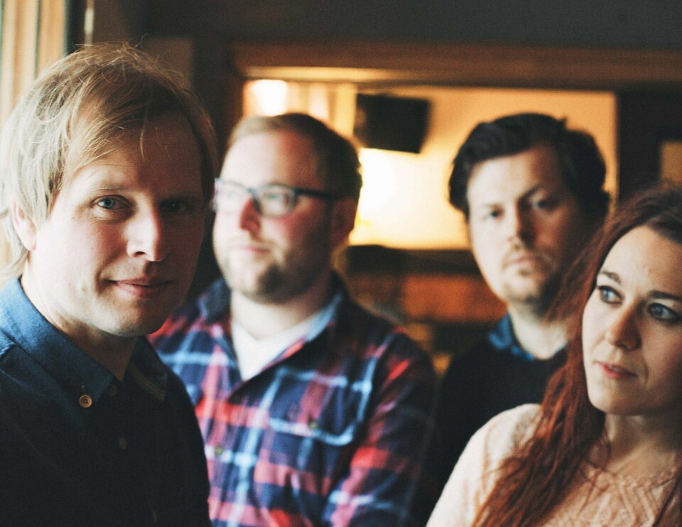 Ole Johannes Åleskjær, Kristoffer Solvang, Ådne Hovda og Christina Høgetveit på nye eventyr med The Loch Ness Mouse. FOTO: HÅVARD KROGEDAL