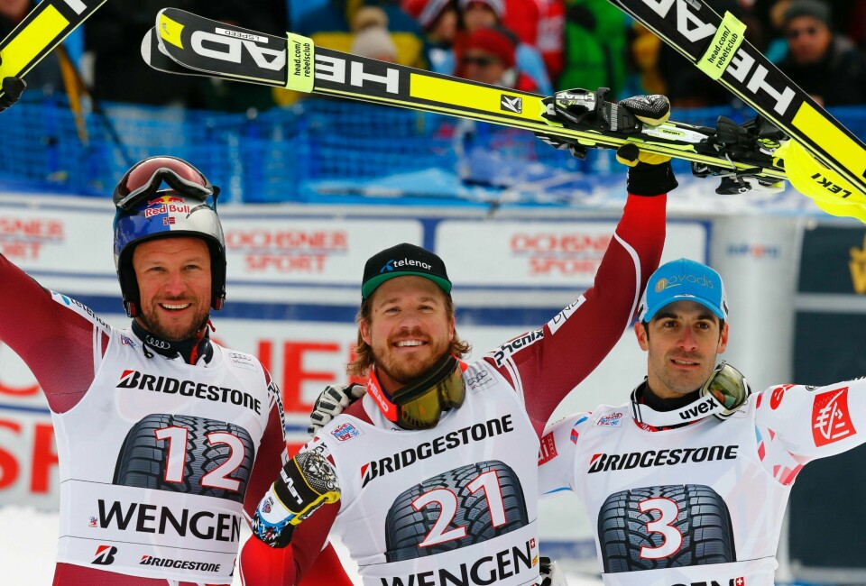 Aksel Lund Svindal og Kjetil Jansrud fikk følge av franskmannen Adrien Theaux på seierspallen i Wengen fredag. FOTO: RUBEN SPRICH/NTB SCANPIX