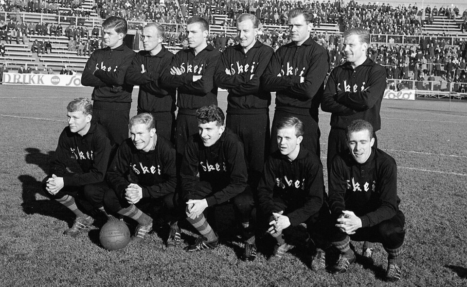 Norgesmestere i 1965 etter å ha slått Frigg i finalen. Foran: Erik Mejlo, Terje Gulbrandsen, Pål Sætrang, Ragnar Næss og Terje Kristoffersen. Bakerst: Kjell Kaspersen, Trygve Bornø, Frank Olafsen, Finn Thorsen, Kai Sjøberg og Kjell Wangen. FOTO: NTB SCANPIX