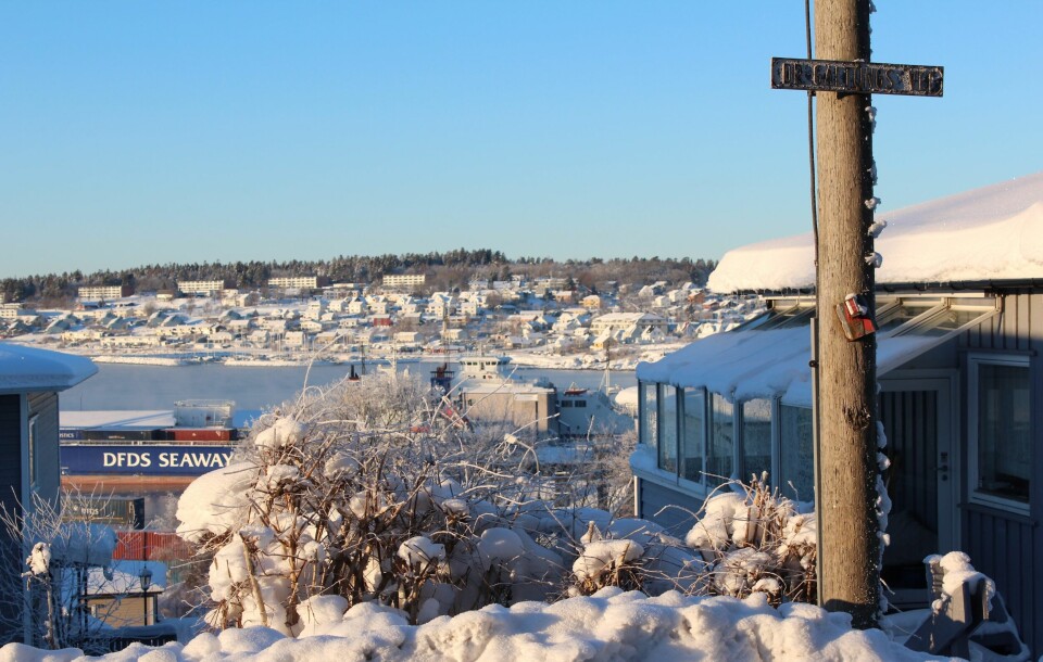 Dr. Galtungs vei: Det er fin utsikt over havna og over til Jeløy fra veien som er oppkalt etter ordfører og bylege Jens Fredrik Undall Galtung. FOTO: PAUL NORBERG Dr. Galtungs vei: Det er fin utsikt over havna og over til Jeløy fra veien som er oppkalt etter ordfører og bylege Jens Fredrik Undall Galtung. FOTO: PAUL NORBERG
