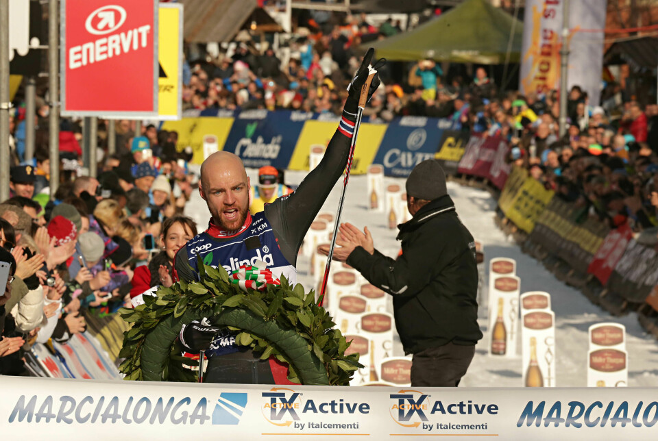 Tord Asle Gjerdalen blir hyllet rett eter målpassering i Cavalese. FOTO: MARIO FACCHINI/AP/NTB SCANPIX Tord Asle Gjerdalen blir hyllet rett eter målpassering i Cavalese. FOTO: MARIO FACCHINI/AP/NTB SCANPIX