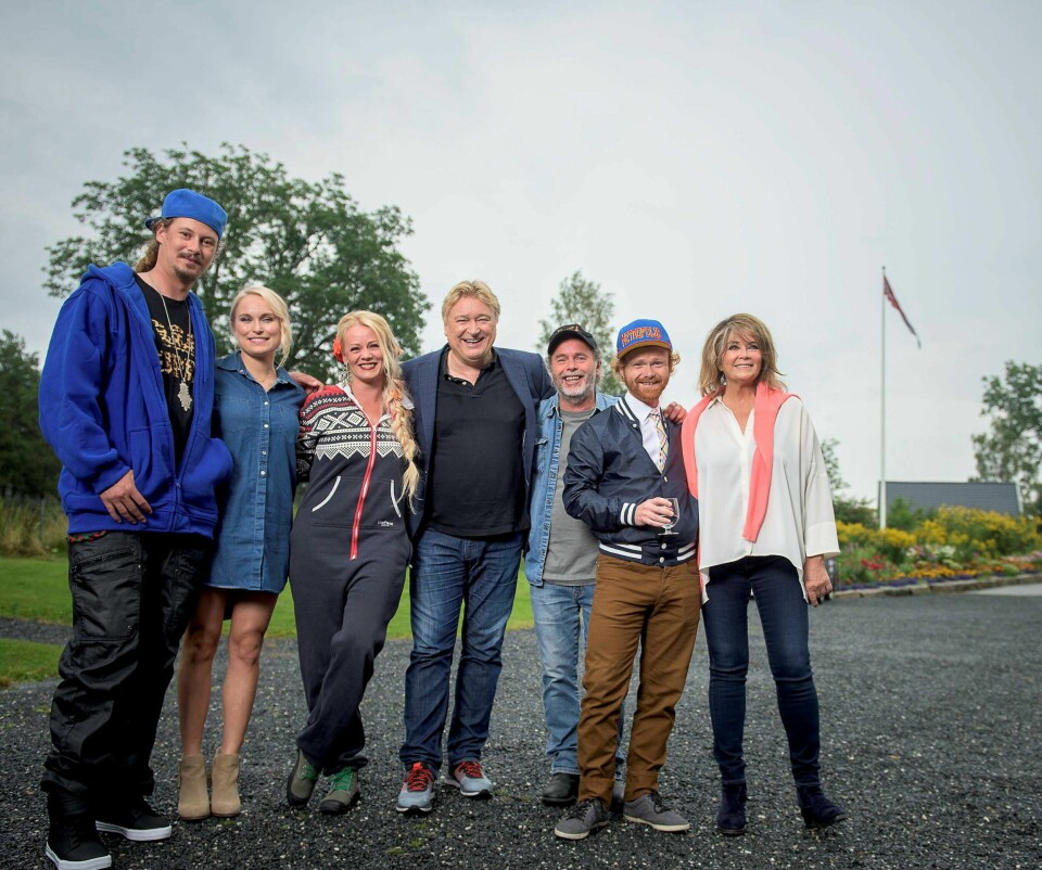 Om noen skulle være i tvil: De som møtes i år er Admiral P, Eva Weel Skram, Unni Wilhelmsen, Jørn Hoel, Henning Kvitnes, Ravi og Wenche Myhre. FOTO: VEGARD BREIE/TV 2