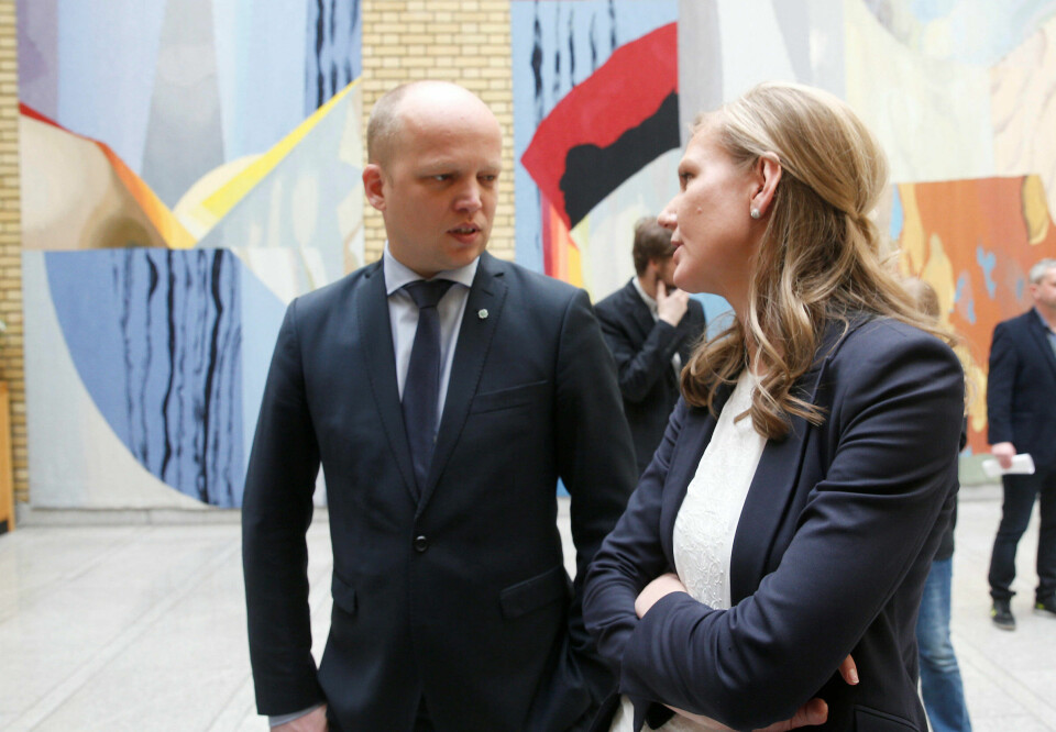 Senterparti-leder Trygve Slagsvold Vedum og Aps Marianne Marthinsen. FOTO: NTB SCANPIX Senterparti-leder Trygve Slagsvold Vedum og Aps Marianne Marthinsen. FOTO: NTB SCANPIX
