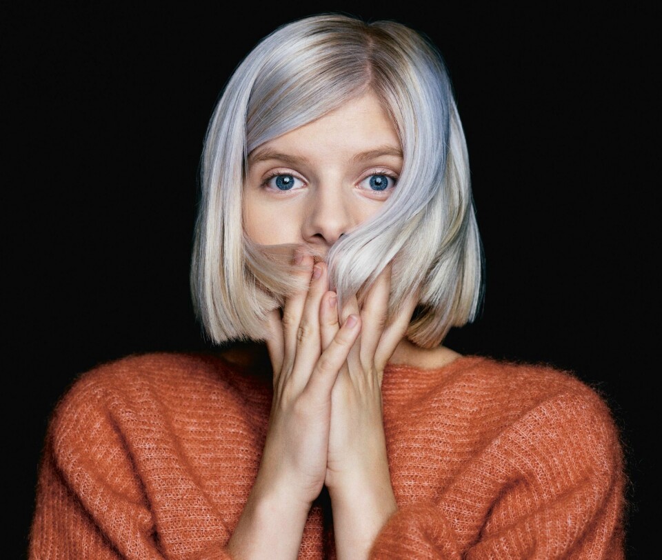 Aurora er uredd og moden på det som er hennes debutplaten «All My Demons Greeting Me As A Friend». FOTO: SONY