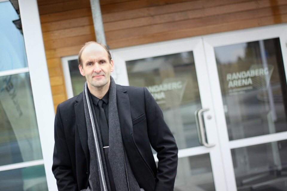 Senterpartiets gruppeleder, Bjarne Kvadsheim, er ikke fornøyd med fordelingen av spillemidler. Han mener Stavanger, på bakgrunn av folketallet, burde fått en mye større andel av spillemidlene og sier at skjevfordelingen går ut over idrettstilbudet i Stavanger. Foto: Fredrik Fornes. Senterpartiets gruppeleder, Bjarne Kvadsheim, er ikke fornøyd med fordelingen av spillemidler. Han mener Stavanger, på bakgrunn av folketallet, burde fått en mye større andel av spillemidlene og sier at skjevfordelingen går ut over idrettstilbudet i Stavanger. Foto: Fredrik Fornes.