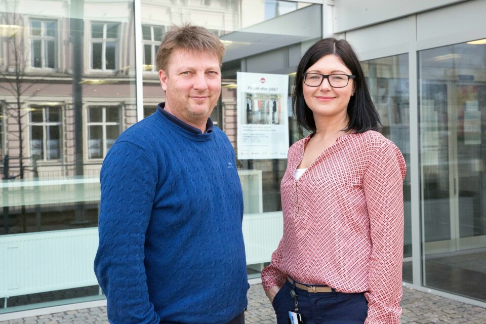 Markedskonsulentene Ken Olsen og Sabina Sidelko i Nav inviterer til jobbmesse i Moss i morgen. Der vil rundt 30 arbeidsgivere delta.
