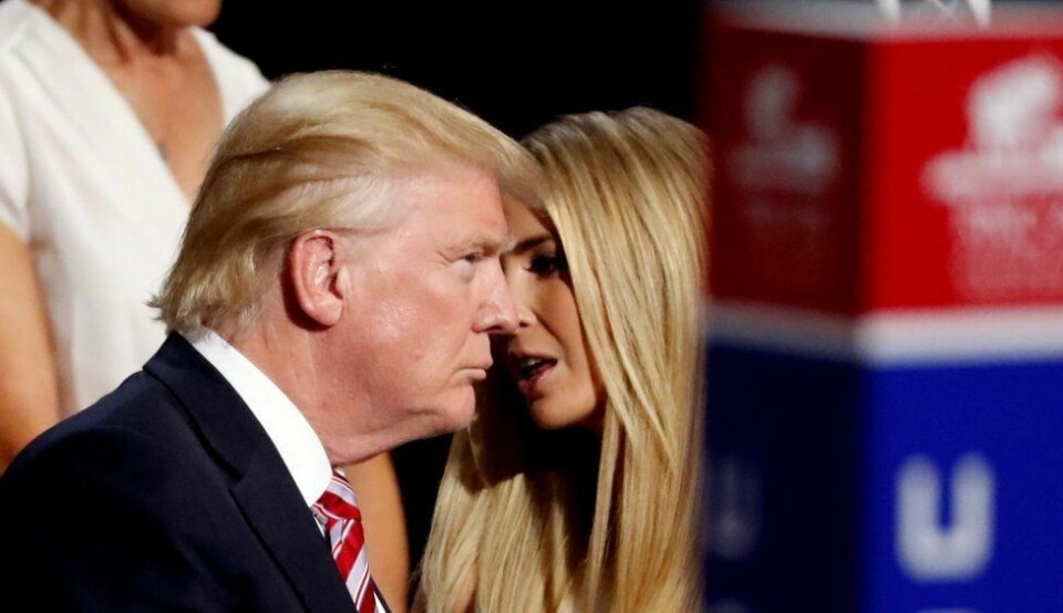 Tidligere modell og forretningskvinne Ivanka Trump jobber ulønnet som assistent for sin far, USAs president Donald Trump. Tilhengere av at USA skal bli i Parisavtalen setter nå sin lit til at Ivanka, som skal være positiv til klimaavtalen, legger press på faren sin for at USA ikke trekker seg fra avtalen.
