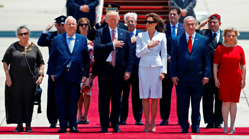 President Donald Trump og førstedame Melania Trump ble tatt imot av statsminister Benjamin Netanyahu og kona Sara da de kom til Israel i går. FOTO: JACK GUEZ/NTB SCANPIX President Donald Trump og førstedame Melania Trump ble tatt imot av statsminister Benjamin Netanyahu og kona Sara da de kom til Israel i går. FOTO: JACK GUEZ/NTB SCANPIX