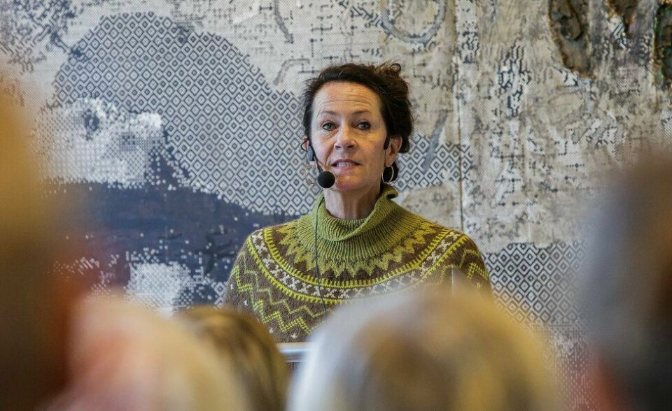 Vigdis Hjorths foredrag om «Min litterære metode» var en gjennomgang av hvordan «Arv og miljø» ble konstruert, altså diktet, og dermed ikke er noen «sann» fortelling hvor hovedpersonen Bergljot «egentlig» er Vigdis.