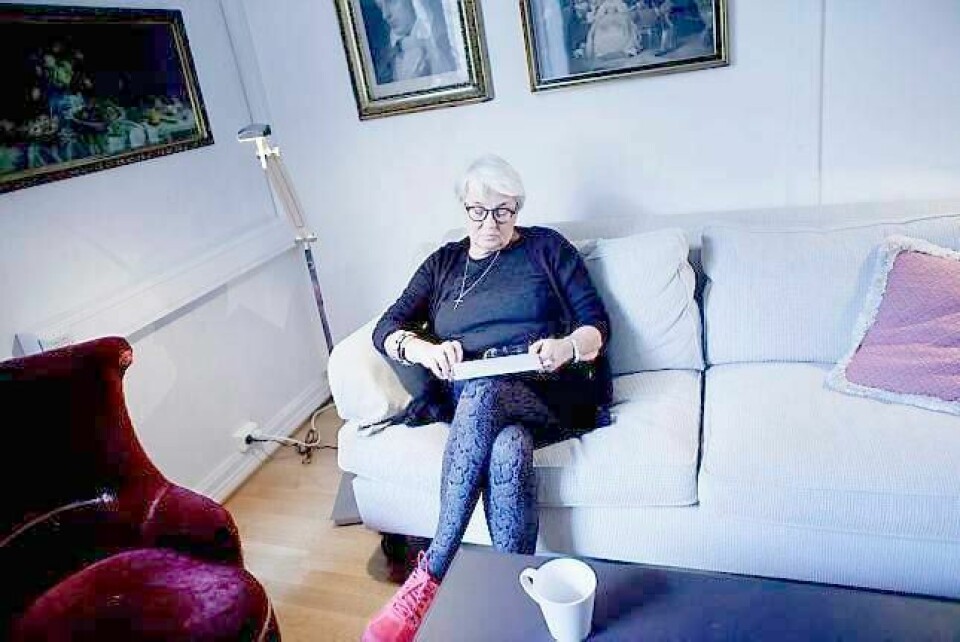 Ingeborg Moræus Hanssen, styreleder i Seniornett, er klar med opplæringen for å få store grupper med eldre på nett.