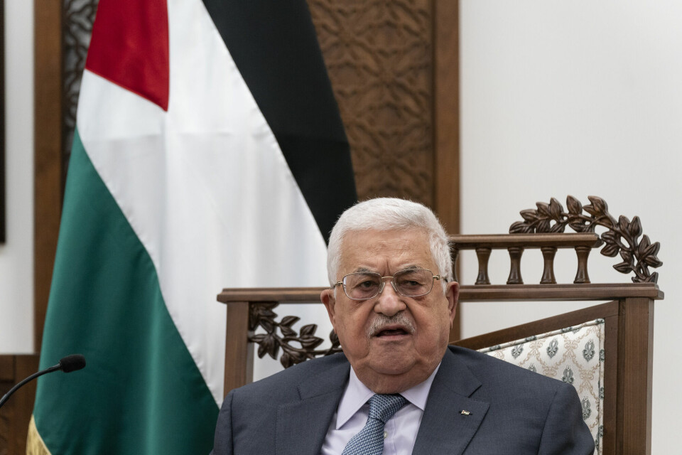 Drapet på Banat vil undergrave regimet til president Mahmoud Abbas (bildet), tror aktivist. Drapet på Banat vil undergrave regimet til president Mahmoud Abbas (bildet), tror aktivist.