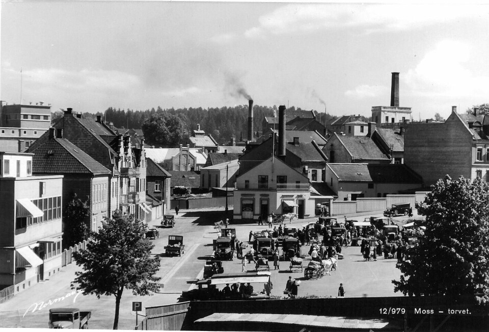 Nedre torv i Moss var arena for politiske folkemøter i første halvdel av 1900-tallet. Nedre torg i Moss.Nedre torv i Moss.