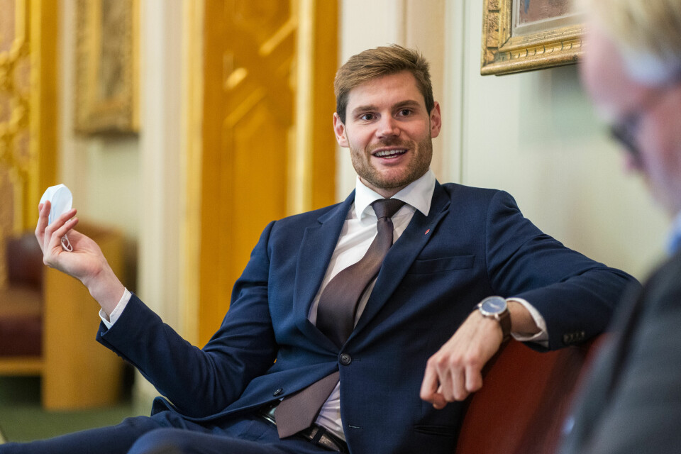 Nils Kristen Sandtrøen (Ap) mener Høyres ideologi tilsier at det ikke er så farlig at det står en stor andel utenfor arbeidslivet Nils Kristen Sandtrøen (Ap) mener Høyres ideologi tilsier at det ikke er så farlig at det står en stor andel utenfor arbeidslivet.