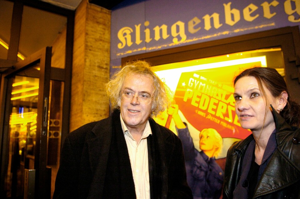 Ekteparet Dag Solstad og Therese Bjørneboe på premieren til filmen «Gymnaslærer Pedersens beretning om den store politiske vekkelsen som har hjemsøkt vårt land» i 2006.(Stein Marienborg) PREMIÆRE PÅ FILMEN GYMNASLÆRER PEDERSEN DAG SOLSTAD