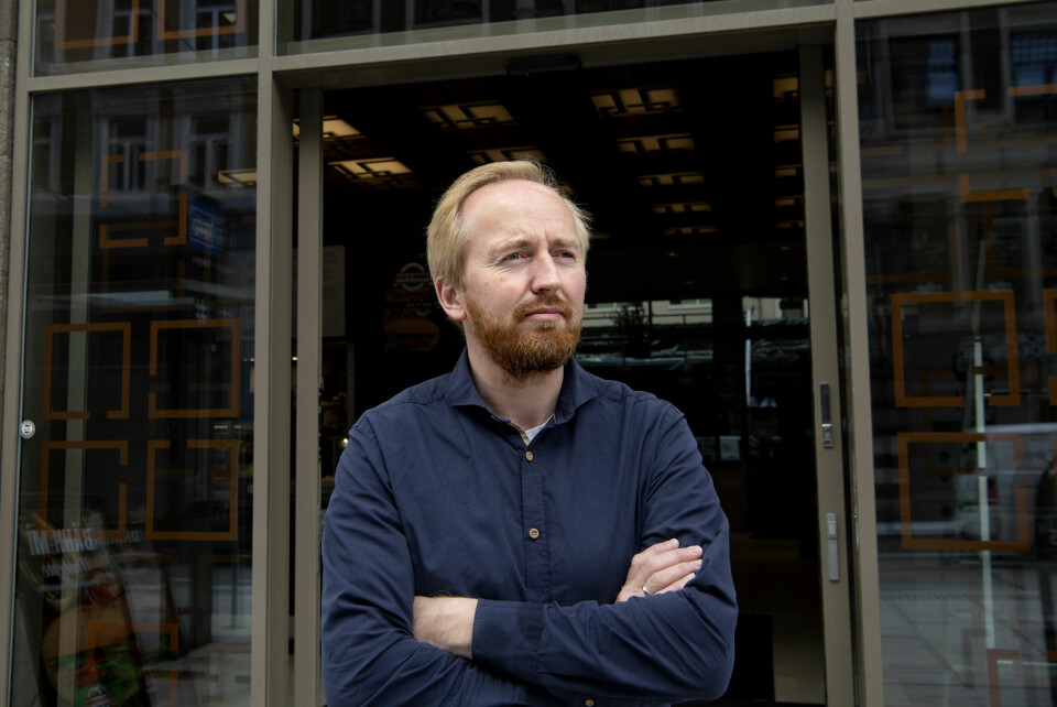 – Jeg blir trist på vegne av ham, på vegne av moren hans som gikk bort for noen år siden, og på vegne av vennene hans, sier leder Rune Berglund Steen i Antirasistisk Senter. Rune Berglund Steen. Forfatter og aktivist. Leder i Antirasistisk Senter.