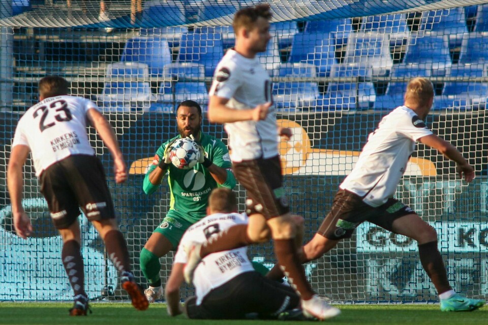 Mjøndalen trodde de kunne juble for sin andre trepoenger på fremmed gress denne sesongen, men seieren glapp på overtid mot Sarpsborg. Mjøndalen kunne onsdagskveld juble for sin andre trepoenger på fremmed gress denne sesongen.Foto: Christoffer Andersen / NTB