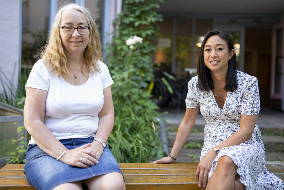 Rønnaug Hartz (t.v) og Thao Nguyen har vært gode venner og naboer de siste seks årene. – Det er ganske vanskelig å få seg nye venner i voksen alder, men her treffer man folk man ikke ville snakket med ellers, sier Thao. Rønnaug Hartz (t.v) og Thao Nguyen har vært gode venner og naboer de siste seks årene. – Det er ganske vanskelig å få seg nye venner i voksen alder, men her treffer man folk man ikke ville snakket med ellers, sier Thao