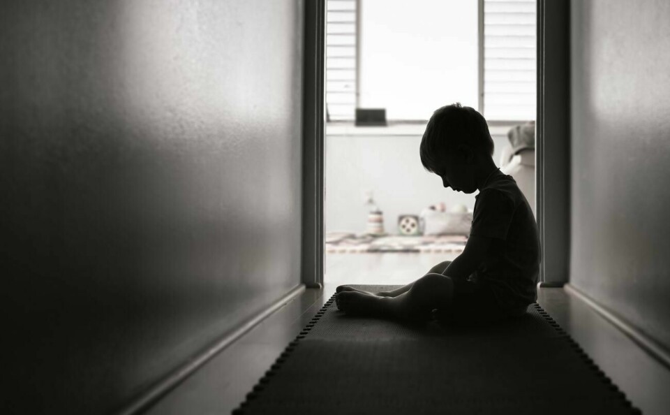 En stor andel av de ungdommene som faller utenfor skole, jobb og fritidsaktiviteter har vokst opp i en lavinntektsfamilie.