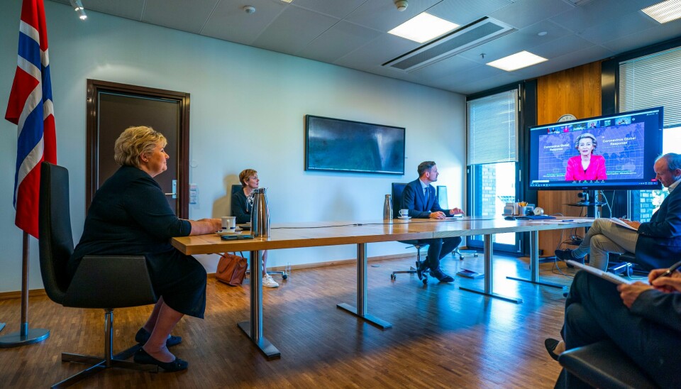Det er stor skepsis mot EØS-avtalen, viser en ny undersøkelse. Her er statsminister Erna Solberg (H) og utviklingsminister Dag Inge Ulstein (KrF) i et digitalt møte med Europakommisjonens president, Ursula von der Leyen, tidligere i år. Foto: Håkon Mosvold Larsen / NTB Det er stor skepsis mot EØS-avtalen, viser en ny undersøkelse. Her er statsminister Erna Solberg (H) og utviklingsminister Dag Inge Ulstein (KrF) i et digitalt møte med Europakommisjonens president, Ursula von der Leyen, tidligere i år. Foto: Håkon Mosvold Larsen / NTB