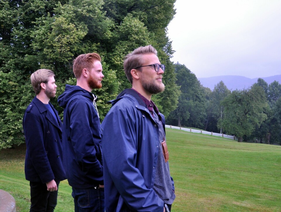 Takk for oss, Drammen! Joakim Throndsen (f.h.), Bjørn I. Thomassen og Thomas Waitz Knutsen gir seg med utekino etter helgens store finale. Her fra oppstarten i 2016. Utekino Drammen