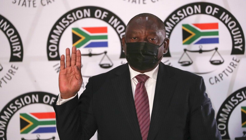 Sør-Afrikas president Cyril Ramaphosa, som ikke selv er anklaget for korrupsjon, medgir at det rådet en korrupsjonskultur under forgjengeren Jacob Zuma. Ramaphosa var visepresident under Zuma fra 2014 til 2018. Foto: AP / NTB Sør-Afrikas president Cyril Ramaphosa, som ikke selv er anklaget for korrupsjon, medgir at det rådet en korrupsjonskultur under forgjengeren Jacob Zuma. Ramaphosa var visepresident under Zuma fra 2014 til 2018. Foto: AP / NTB