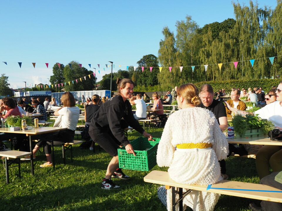 Matleveranse av indisk streetfood. Matleveranse av indisk streetfood.