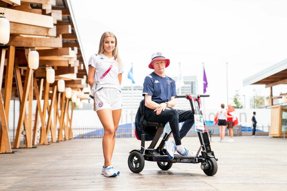 Ida Louise Øverland og Jens Lasse Dokkan er klar for Paralympics i Tokyo. De skal være flaggbærere for Norge under åpningsseremonien. Ida Louise Øverland og Jens Lasse Dokkan er klar for Paralympics i Tokyo. De skal være flaggbærere for Norge under åpningsseremonien.Foto: Torstein Bøe / NTB