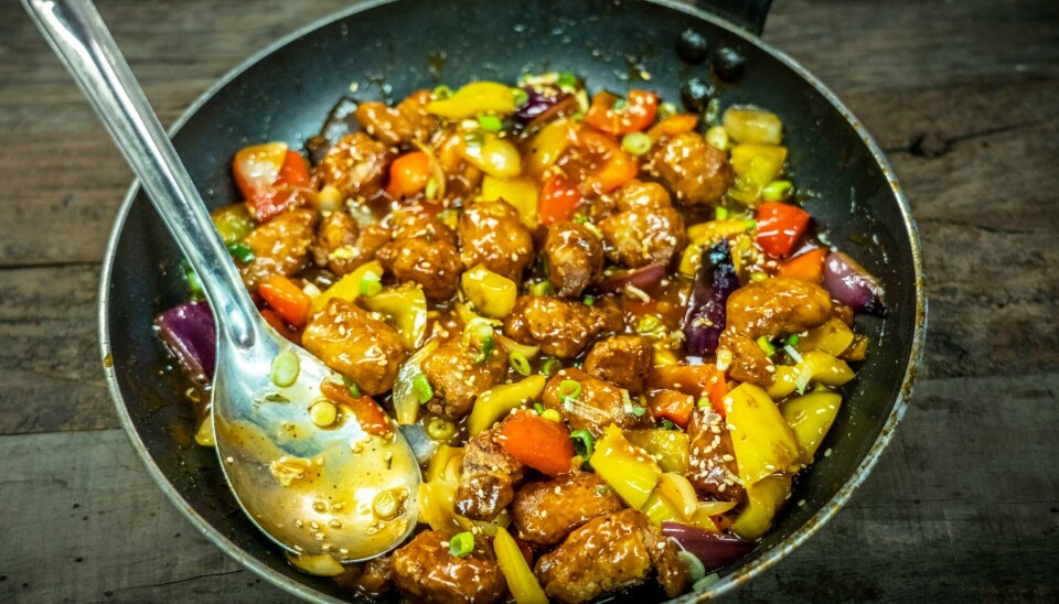 FRISTELSE: Fritert svinekjøtt i sursøt saus med grønnsaker krysser av i alle smaksboksene. Foto: Ole Berg-Rusten / NTB FRISTELSE: Fritert svinekjøtt i sursøt saus med grønnsaker krysser av i alle smaksboksene. Foto: Ole Berg-Rusten / NTB