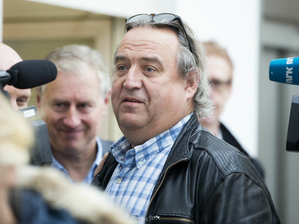 Norsk Lokomotivmannsforbunds leder Rolf Ringdal er glad for at opposisjonspartiene er av samme oppfatning som de jernbaneansattes organisasjoner. Norsk Lokomotivmannsforbunds leder Rolf Ringdal er glad for at opposisjonspartiene er av samme oppfatning som de jernbaneansattes organisasjoner.