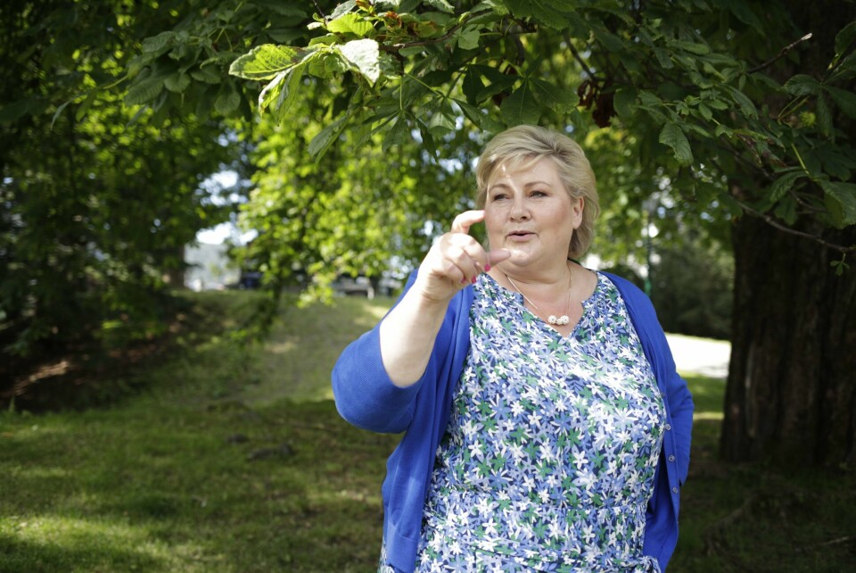 Hjemme i Bergen i helga advarte Erna Solberg om at et regjeringsskifte ville bety byggestopp for store, viktige veiprosjekt. .