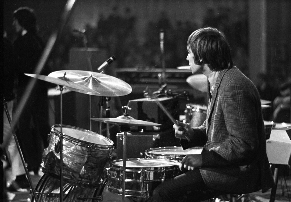 Charlie Watts på den sagnomsuste konserten til The Rolling Stones på Sjølyst i Oslo i 1965 Charlie Watts på den sagnomsuste konserten til The Rolling Stones på Sjølyst i Oslo i 1965