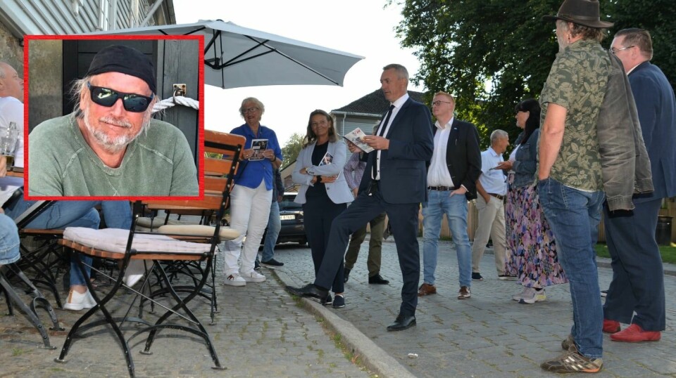 «Forsvarsminister Frank Bakke-Jensen lovte å komme tilbake til Gamlebyen neste år, men da til Jazzfestivalen. Det spørs om det blir noe særlig mer «swing» på utviklingen i Gamlebyen før takten endres radikalt.» skriver Hans Edvardsen, endringsagent i Gjeslingan AS. «Forsvarsminister Frank Bakke-Jensen lovte å komme tilbake til Gamlebyen neste år, men da til Jazzfestivalen. Det spørs om det blir noe særlig mer «swing» på utviklingen i Gamlebyen før takten endres radikalt.» skriver Hans Edvardsen, endringsagent i Gjeslingan AS.